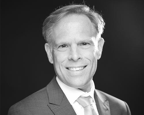 Dr. René Manski